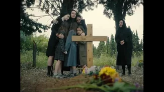 Γιατί το κοινό λατρεύει σειρές όπως το "Σπίτι Δίπλα στο Ποτάμι"