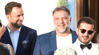 Γρηγόρης Αρναούτογλου | Έγινε κουμπάρος μαζί με τη Νάνσυ Αντωνίου στον γάμο του Παναγή Τζωρτζάτου