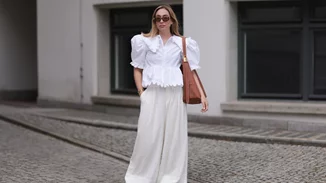 Μπεζ και λευκό | Πώς θα φορέσεις με στιλ τον πιο σοφιστικέ συνδυασμό του καλοκαιριού