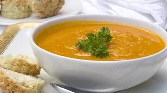 Συνταγή για καροτόσουπα - Ιδανική για τις κρύες μέρες του χειμώνα!