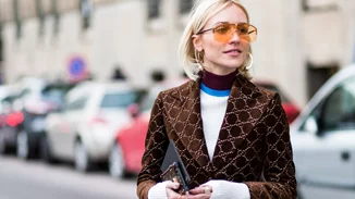 10 looks για να φορέσεις το τζιν παντελόνι όπως οι influencers της Σκανδιναβίας