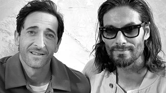 Adrien Brody | Σε ελληνικό γλέντι με μπουζούκι και συρτάκι στο Cinapos μετά το show της COS στην Αθήνα