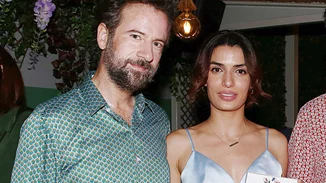 Ο Κωστής Μαραβέγιας για τη γαμήλια ανάρτηση που "έσπασε" το διαδίκτυο | "Ήμουν ακόμη με τη ζάλη του ανθρώπου που γιορτάζει την αγάπη του"