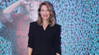 Το πολυτελές smokey eye look της Βίκυς Καγιά είναι η τέλεια ιδέα για το γιορτινό μακιγιάζ