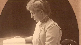 "The Seven Dials Mystery"| Το αστυνομικό μυθιστόρημα της Agatha Christie στο Netflix