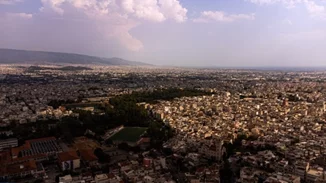 Καιρός | Αίθριος με αραιές νεφώσεις και τοπικές βροχές - Έως τους 24 βαθμούς η θερμοκρασία