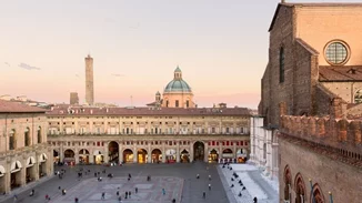 Μπολόνια | Τρεις λόγοι για να επισκεφθείς αυτή την άνοιξη την "Κόκκινη Πόλη" της Ιταλίας