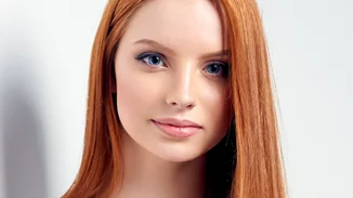 Pumpkin Spice Latte | Το μόνο κόκκινο χρώμα μαλλιών που έχει σημασία αυτό το φθινόπωρο