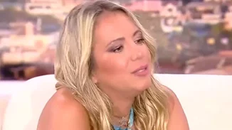 Έλενα Αθανασοπούλου | Ξέσπασε σε λυγμούς με την αθώωση του σκηνοθέτη που κατηγόρησε για το βιασμό της