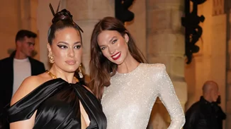 Αυτή είναι η κομψή ολόσωμη φόρμα που θα φορέσεις σε έναν γάμο αυτή την εποχή