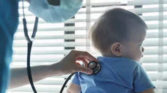 Οξεία ηπατίτιδα σε παιδιά | Πώς φτάσαμε στον θάνατο ενός βρέφους 13 μηνών - Το χρονικό των περιστατικών στην Ελλάδα