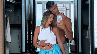 Πρόβα νυφικού για την Αθηνά Οικονομάκου; Η αινιγματική ανάρτηση στα social media