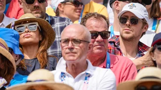 Ο Ryan Gosling και η Eva Mendes σε μια σπάνια οικογενειακή εμφάνιση, στους Ολυμπιακούς Αγώνες στο Παρίσι