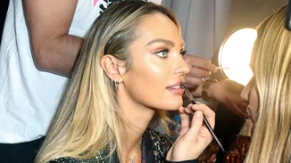 Τα 5 ενυδατικά κραγιόν που αλλάζουν χρώμα και έχουν κάνει θραύση στα social media