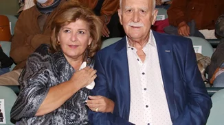 Γιώργος Παπαδάκης | Η τελευταία δημόσια εμφάνιση με τη σύζυγό του, Τίνα Παπαδέλη και η ιστορία αγάπης του ζευγαριού