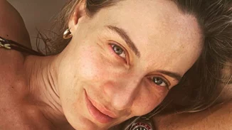 Η Ελεονώρα Μελέτη ποζάρει χωρίς μακιγιάζ στην αγκαλιά του άνδρα της