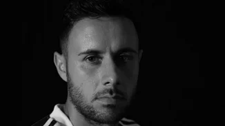 Το σπίτι του George Baldock και η έλλειψη μέτρου