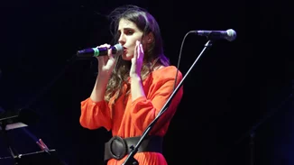 Η Παυλίνα Βουλγαράκη μίλησε στον Γρηγόρη Αρναούτογλου για τη δύσκολη εφηβεία της και τον καρκίνο της μητέρας της