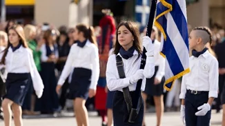 Ολοκληρώθηκε η μαθητική παρέλαση στην οδό Τσιμισκή