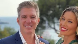 Βάφτιση - υπερπαραγωγή | Η πριγκιπική εμφάνιση της Μαριέττας Χρουσαλά στο Μόντε Κάρλο και η ρομαντική φωτογραφία με τον σύζυγό της (pics)