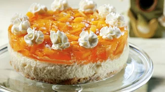 Η πιο εύκολη συνταγή για τούρτα βερίκοκο από την Αργυρώ Μπαρμπαρίγου