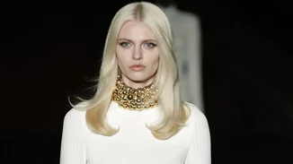 5 πολυτελή αρώματα με νότες καρύδας που θα λατρέψεις