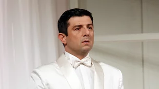 Μιχάλης Οικονόμου | "Είμαι ο αόρατος γονιός - Νομικά ο σύντροφός μου είναι ο μπαμπάς του παιδιού μας"