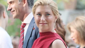 Σία Κοσιώνη | Γιατί όλοι μιλούν για τα πέδιλά της;