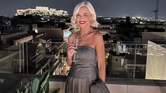 Το quiet luxury look της Χριστίνας Κοντοβά που είναι ιδανικό για πρωί αλλά και για βράδυ