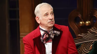 Χαμός στο twitter με την εμφάνιση του Πέτρου Φιλιππίδη στο εορταστικό επεισόδιο των "Απαράδεκτων"