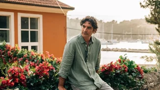 "O Χριστόφορος Παπακαλιάτης είναι ατάλαντος" | Ποιος ξεστόμισε την "edgy" αυτή ατάκα για τον αγαπημένο δημιουργό;