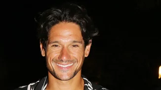 Οι αποκαλύψεις του Πάνου Βλάχου για τα παρασκήνια της Μουρμούρας: "Έπαιρνα τα ρούχα της Ελένης Κοκκίδου, τα φορούσα και..."