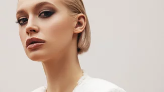 Αυτή είναι η απροσδόκητη απόχρωση μαλλιών που προβλέπεται να γίνει viral το φθινόπωρο