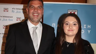 Άρια Παπανικολάου | "Θέλω με το βιβλίο μου να μάθουν οι γονείς πως να μεγαλώσουν τα διαφορετικά παιδιά"