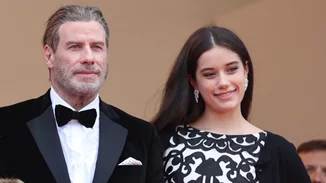 Ella Travolta | Η πολυτάλαντη κόρη του John Travolta μεγάλωσε και είναι ίδια ο πατέρας της