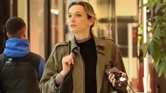 Άνετη και μοντέρνα η Κάτια Ζυγούλη σε έξοδό της | Οι στιλάτες μπότες της