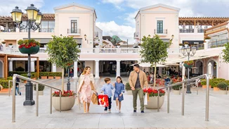 Πασχαλινές αγορές και διασκέδαση. O ιδανικός προορισμός για όλες τις νονές - και τους μικρούς μας φίλους