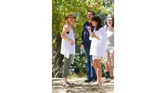 Η Selma Blair στο πλευρό της Christina Applegate στη μάχη κατά της σκλήρυνσης κατά πλάκας