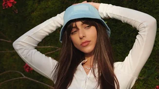 Ιφιγένεια Πιερίδου | Η καλλονή ηθοποιός της "Γης της Ελιάς" έχει το πιο εντυπωσιακό Instagram