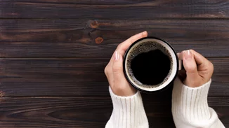 Ποια είναι η καλύτερη ώρα της ημέρας για να πιεις καφέ; Η απάντηση θα σε εκπλήξει