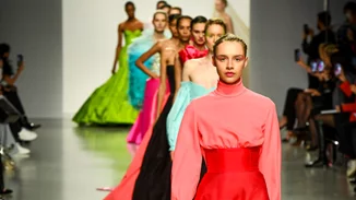 Celia Kritharioti | Οι backstage φωτογραφίες από την παρουσίαση της haute couture συλλογής της στο Παρίσι