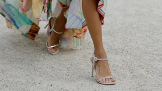 Πεντικιούρ | 5 χρώματα που θα κάνουν την εμφάνισή σου να δείχνει πιο "ακριβή"