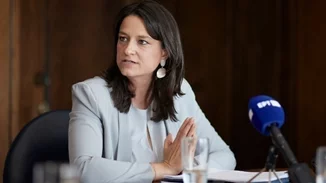 Νίκη Κεραμέως | Νέο πρόγραμμα απασχόλησης για 10.000 άνεργες μητέρες