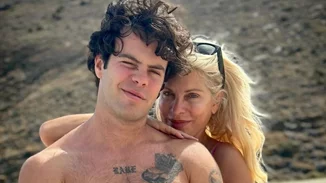 Άγγελος Λάτσιος | Μοιράστηκε το νέο του χόμπι στη θάλασσα και η Ελένη Μενεγάκη σχολίασε όλο καμάρι