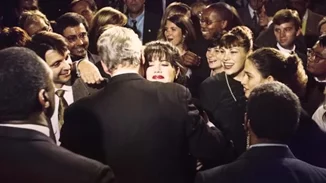 Monica Lewinsky: Η πιο "σκανδαλώδης" γυναίκα των ΗΠΑ στα 48 της, είναι πιο όμορφη από ποτέ