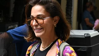 Κατερίνα Παπουτσάκη | Οικογενειακή έξοδος με τη μητέρα και τον γιο της