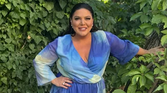 Η Δανάη Μπάρκα φόρεσε τις leopard γόβες που θα ανανεώσουν τα βραδινά looks σου