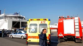 Πρωτοφανές | Πλοίο στον Πειραιά εντόπισε 5χρονη αναίσθητη μέσα στη θάλασσα - Νοσηλεύεται στην Εντατική