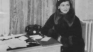 10 fashion films που αξίζει να δεις αν λατρεύεις τη μόδα