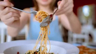 Παχαίνουν τα ζυμαρικά; Πώς να τα καταναλώνω σωστά και μερικές light συνταγές